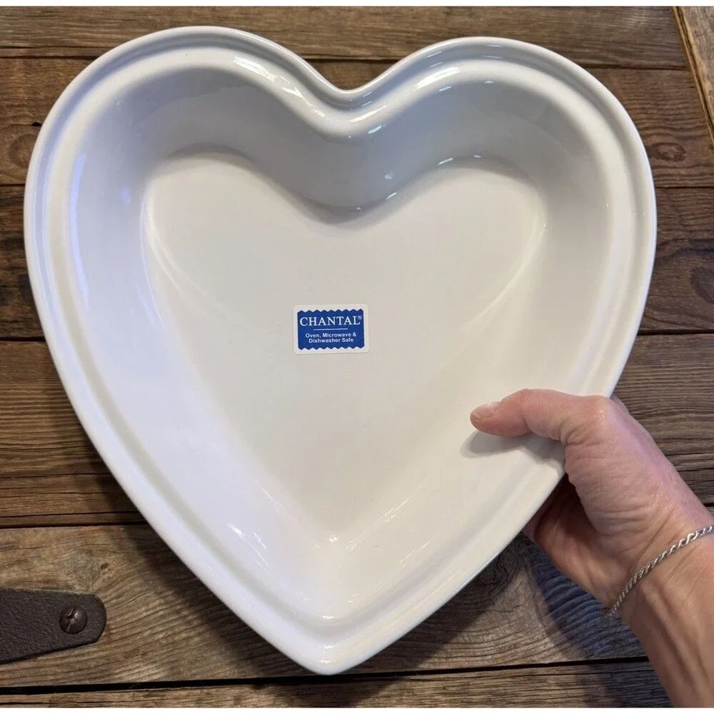 Chantal Pink Heart Shaped Stoneware Baking Casserole Dish New 1.5 Qt